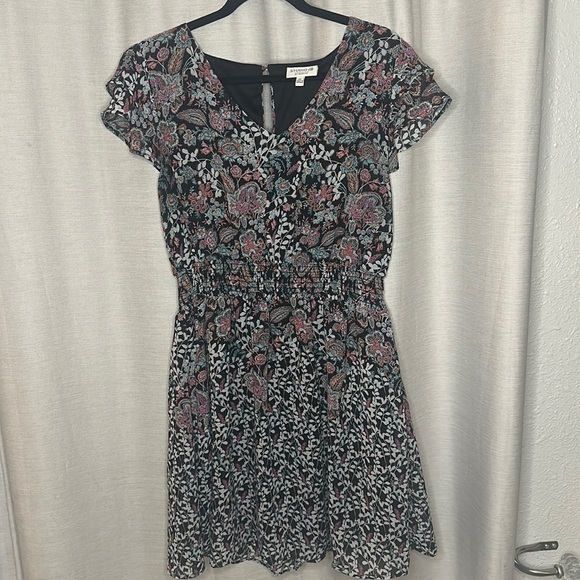 bobeau Dresses & Skirts - STUDIO B DRESS !!! Size- XL